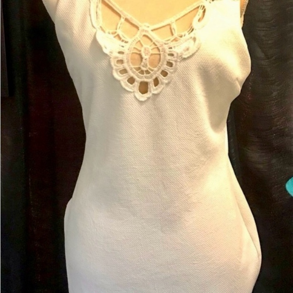 Women’s Aniina White Lined Dress L